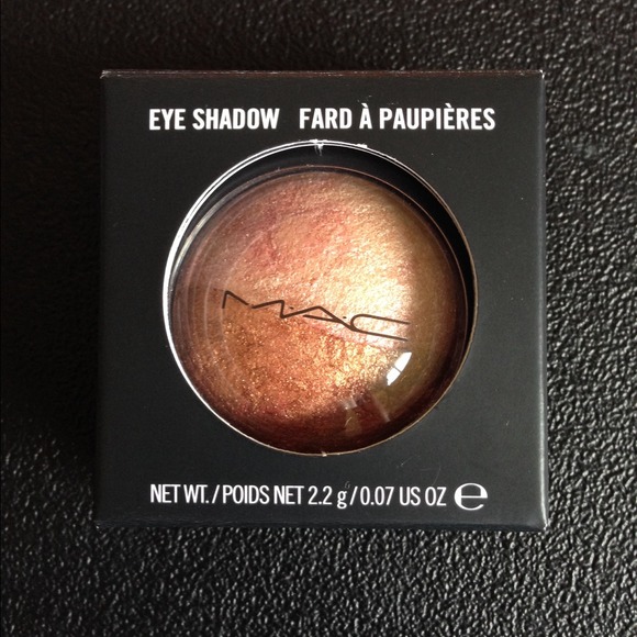 NEW MAC Mineralize Eyeshadow in Engaging