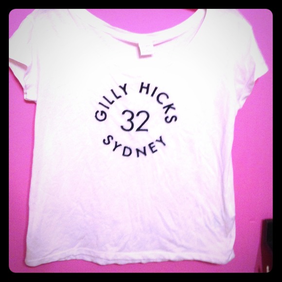 Gilly Hicks shirt