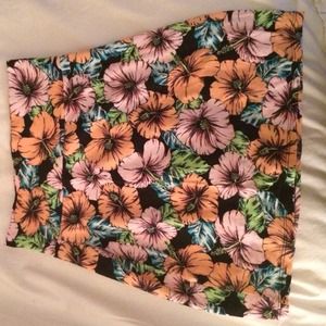 Victoria's Secret PINK flower print pencil skirt