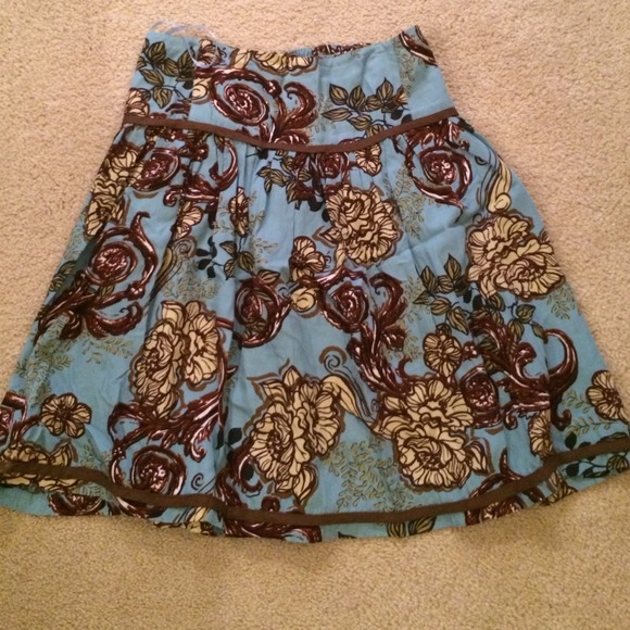 Floral knee length skirt. Teal, brown, cream.
