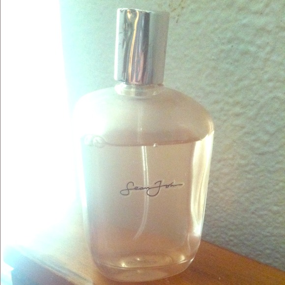 Sean John Unforgivable Woman