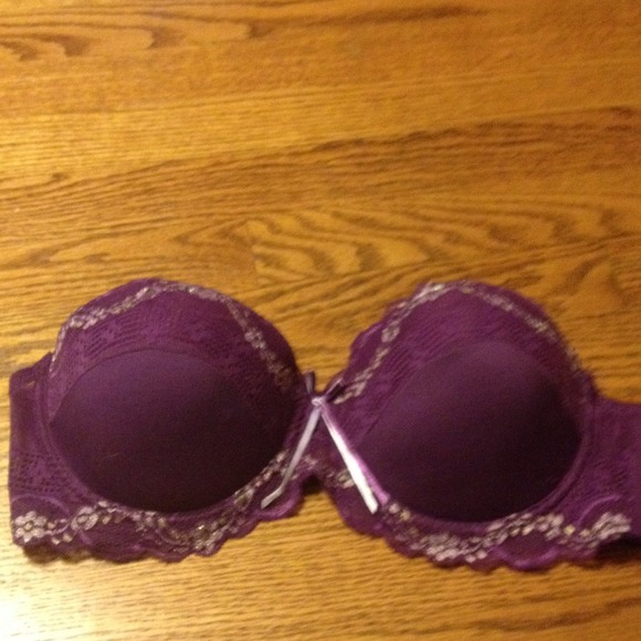 BNWT Purple Lace  Strapless 40D Bra and Pantie Set