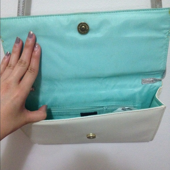 ❌SOLD❌H&M clutch - Picture 2 of 2
