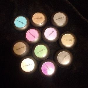MAC COSMETIC EYESHADOWS