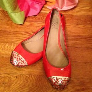 Vince Camuto flat