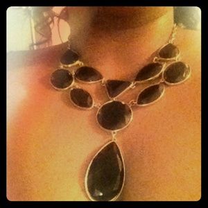 Black and good statement necklace