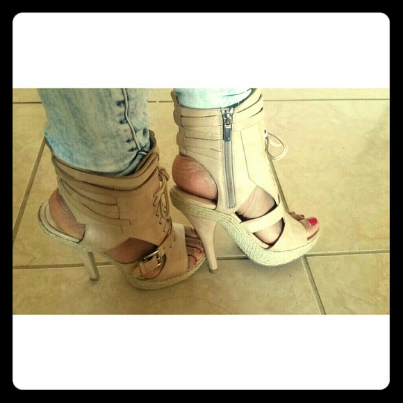 Boutique9 Nude Lace Up Heels- BRAND NEW
