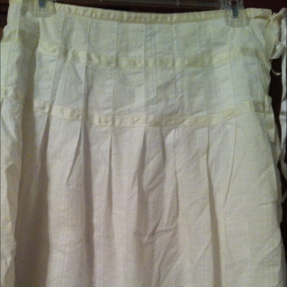 GAP spring skirt
