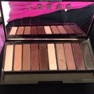 Lorac pallet