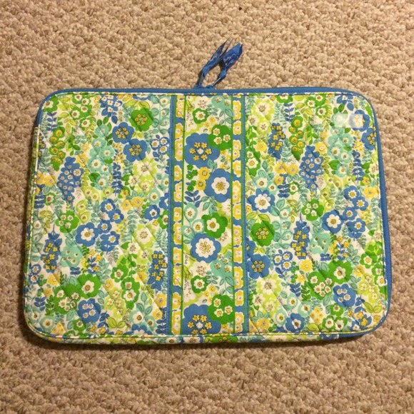 Authentic Vera Bradley Laptop Case