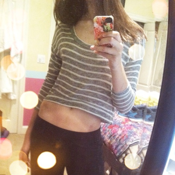 Crop top sweater - Picture 2 of 4