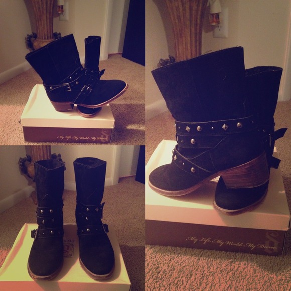 Decree Boots - ◼️Black Decree Boots◼️