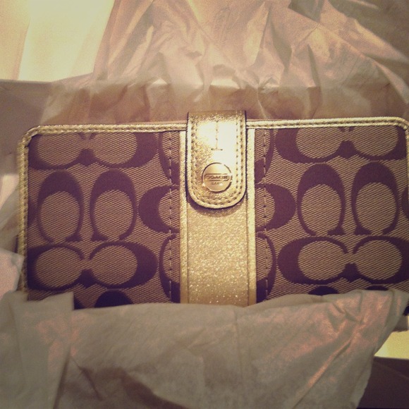 Coach khaki and gold wallet