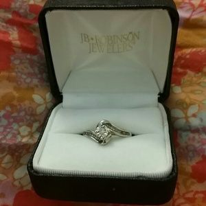 *Price cut from $120*Real Silver Diamond ring.