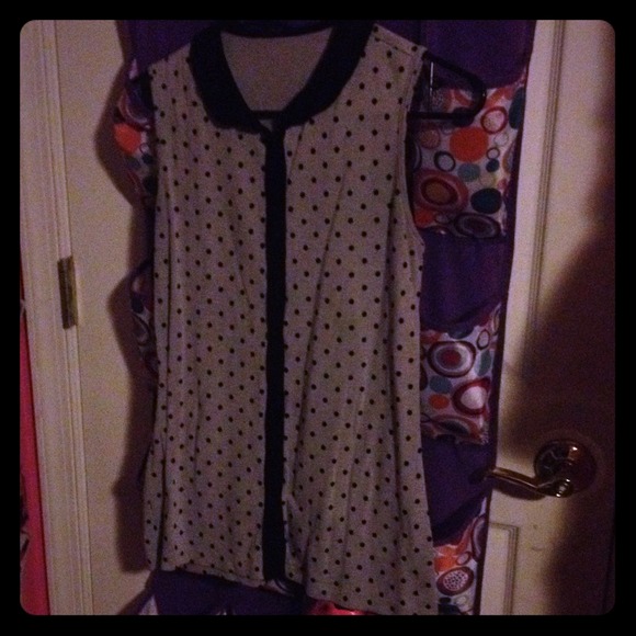 Peter Pan collar button up tank ❤️