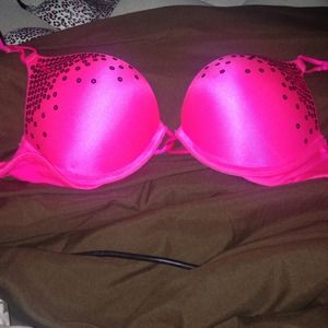 VS bombshell bra! 32B