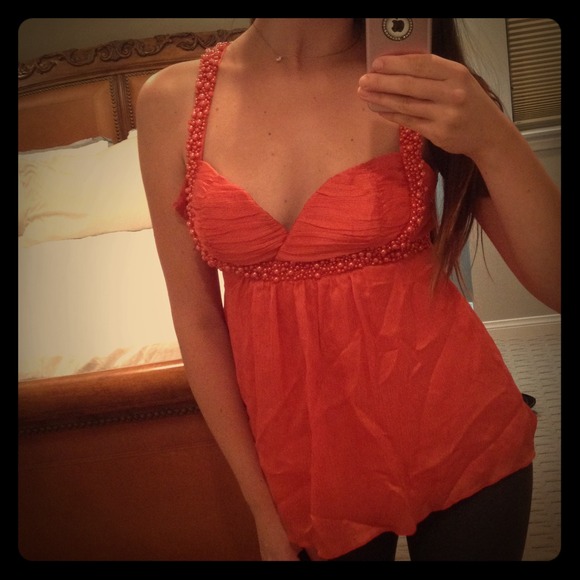 Small Coral BEBE silk top ~~**~~SALE~~**~~