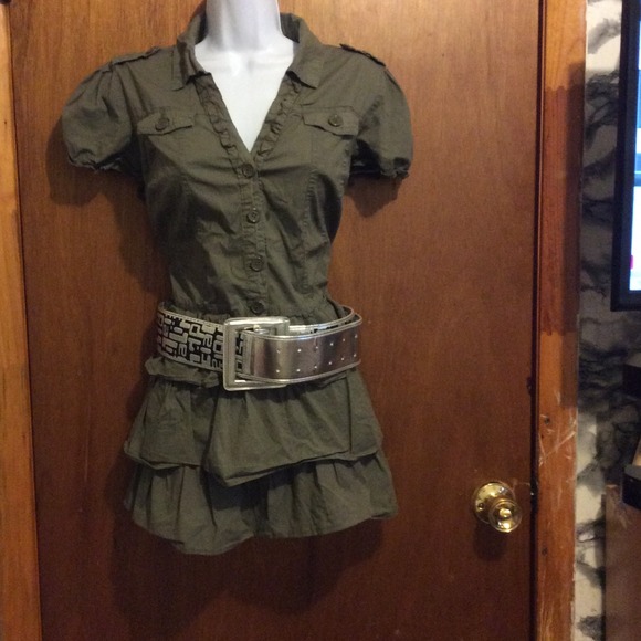 Dress👗 belt included