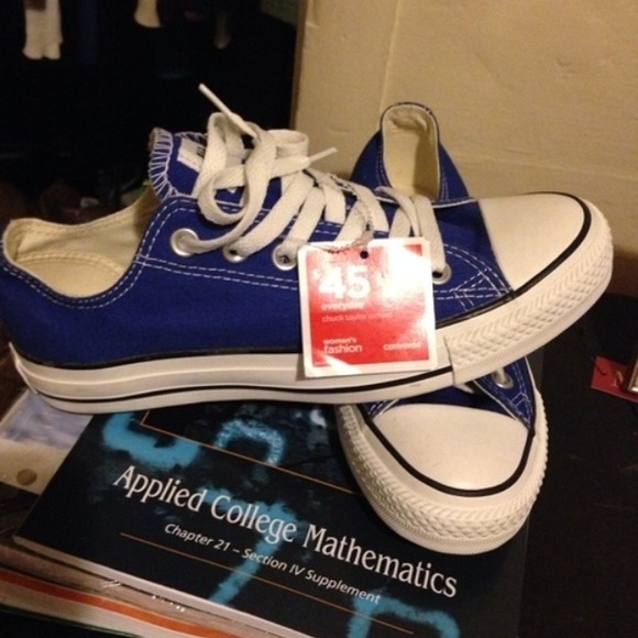 Royal blue converse