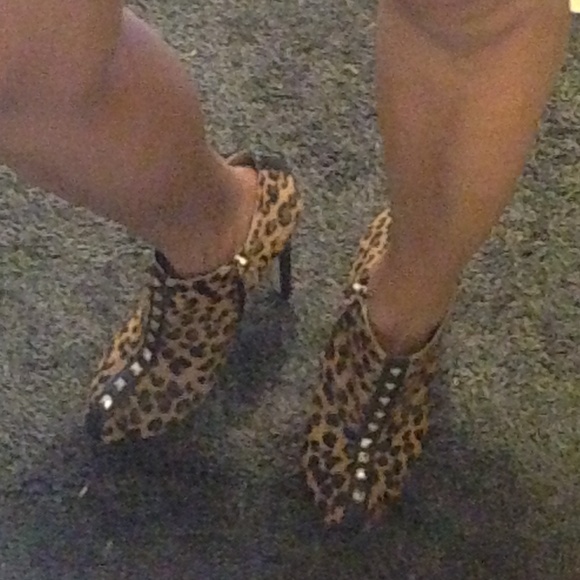 Leopard print studded calf hair bootie SALE - Picture 4 of 4
