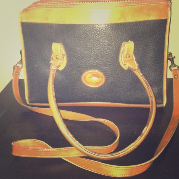 Vintage* Dooney and Bourke Bag + **Free Gift**