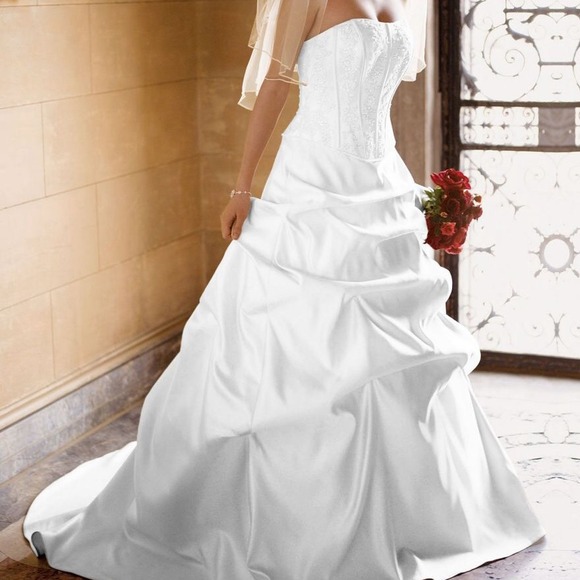 Wedding dress size 10 excellent condition