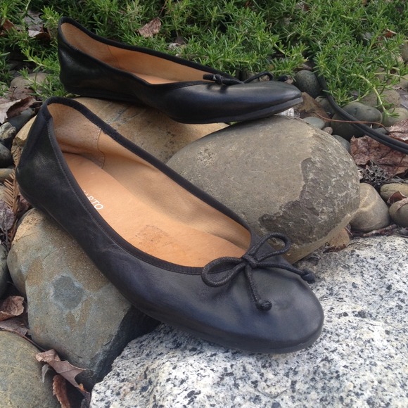 Franco Sarto Shoes - Black Franco Sarto Flats