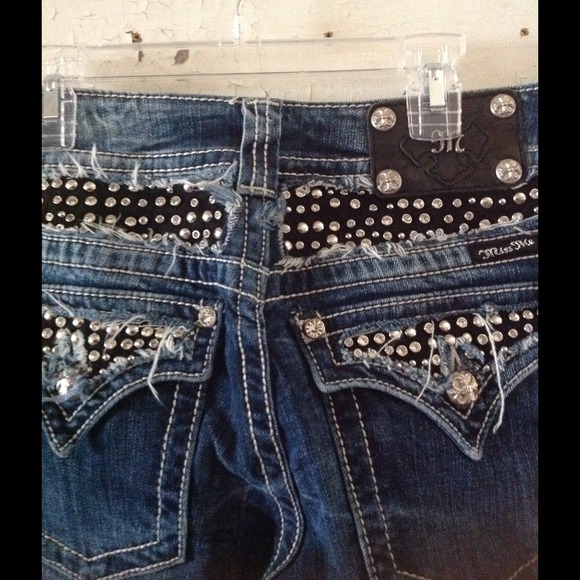 Miss Me jeans/BUNDLED - Picture 2 of 4