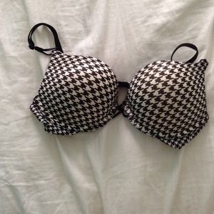VS bombshell bra