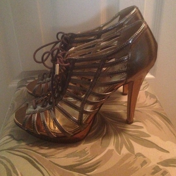 House of Dereon Pumps 9.5m - Picture 2 of 4