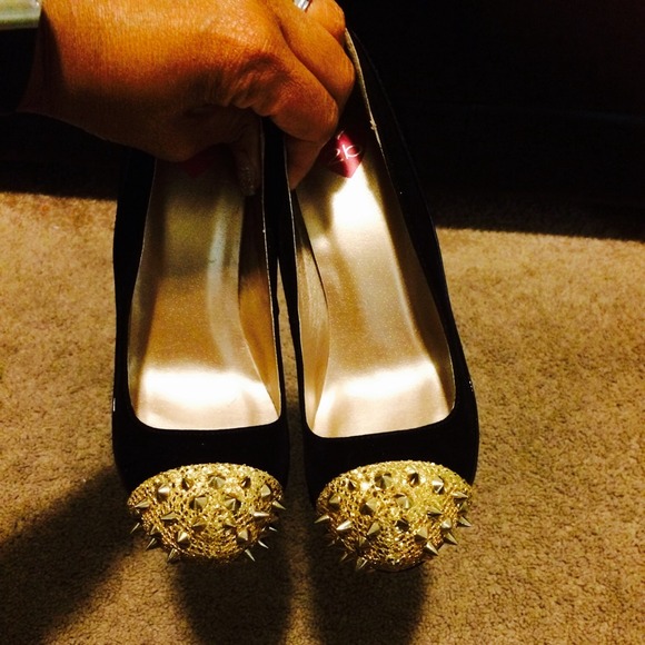 Bebe heels