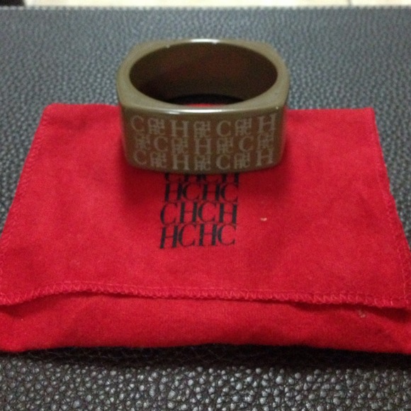 Carolina herrera bracelet