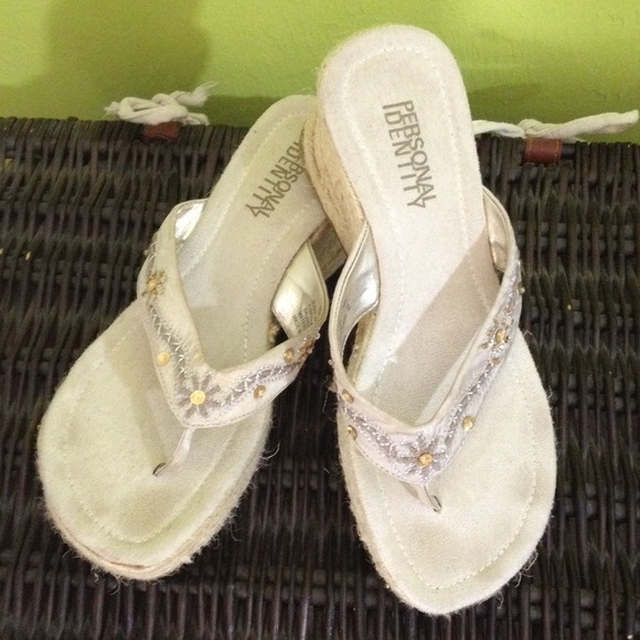 Thong sandal