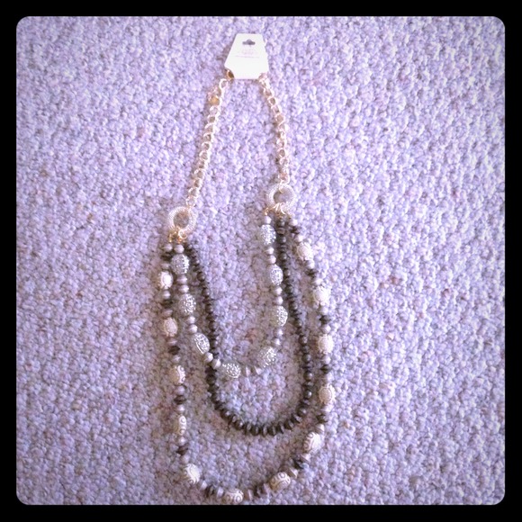 Amrita Singh necklace - Picture 1 of 1