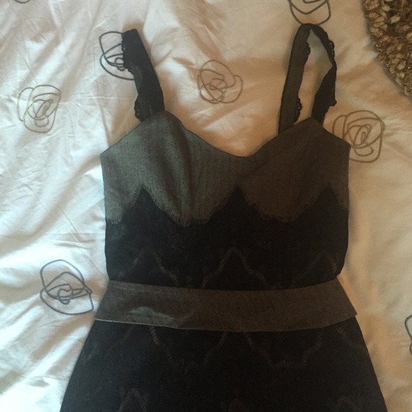 SOLD! Forever21 dress - Picture 4 of 4