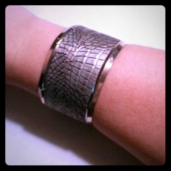 ~Cuff bracelet~