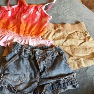 2 pairs of shorts and summer top
