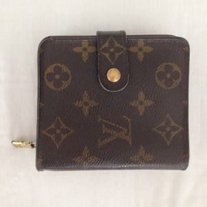 Louis Vuitton Wallet - Authentic