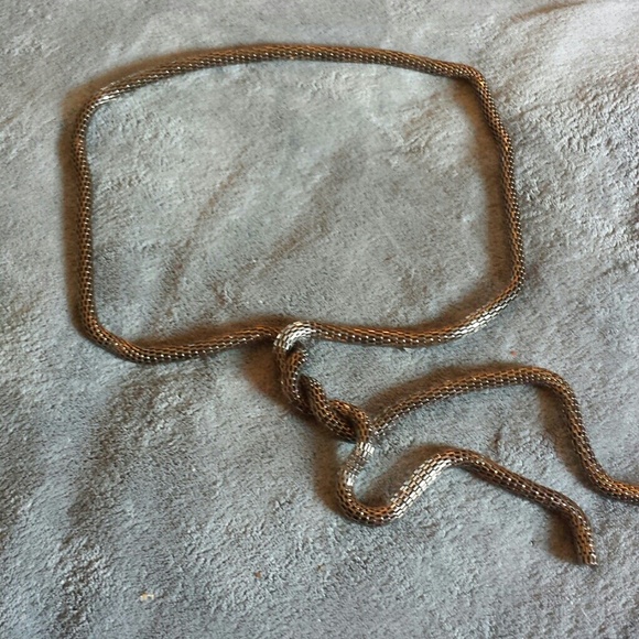 Twirl necklace