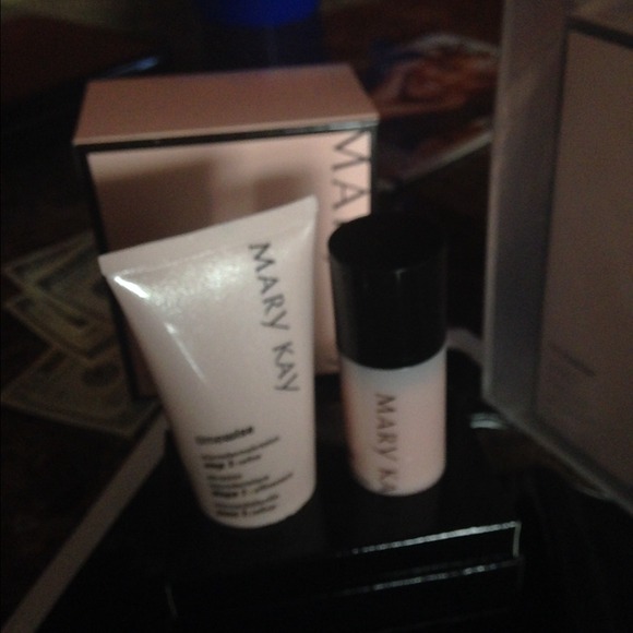 Mary Kay Time-wise 3 in 1 ultimate set!!! - Picture 3 of 3