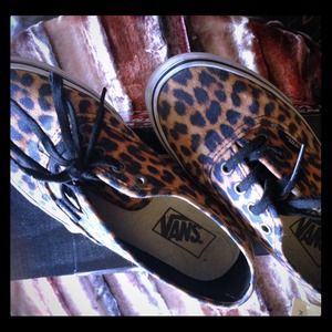 Leopard original vans size 7.5 women's /5.5 youth