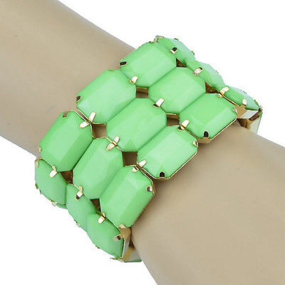 🌟Host Pick🌟**BUNDLED**NWT Mint and gold bracelet - Picture 2 of 2