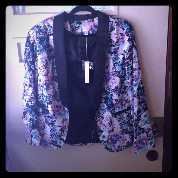 Lauren Conrad floral blazer