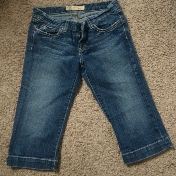 BKE DENIM CAPRIS SOLD - Picture 2 of 2