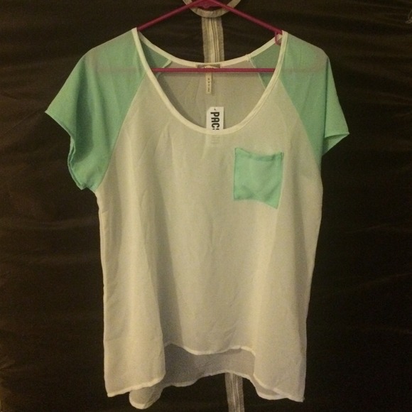 Kirra size small too