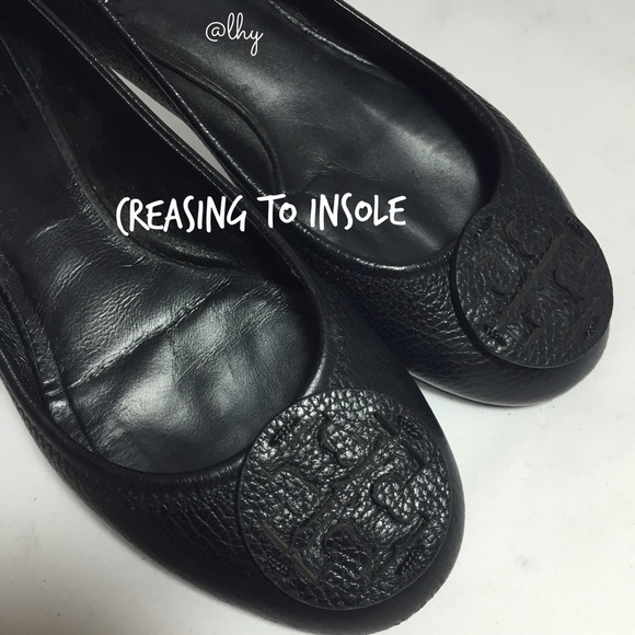 ❌SOLD❌TORY BURCH REVA FLATS - BLACK LOGO - Picture 3 of 4