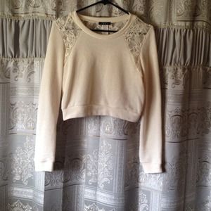 Neutral Long Sleeve Crotchet Crop Top