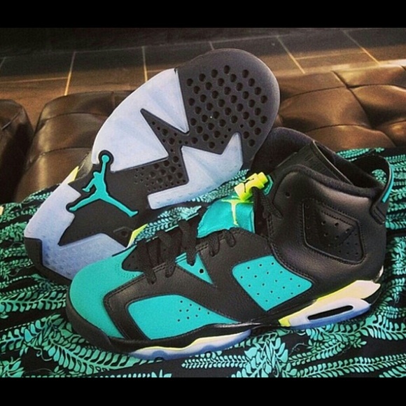 AIR JORDAN RETRO 6