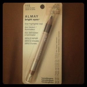 Reduced! Almay bright eyes liner/highlighter duo.
