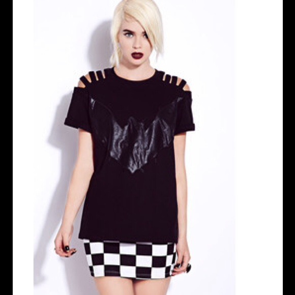 NEW! edgy bat shirt! :)